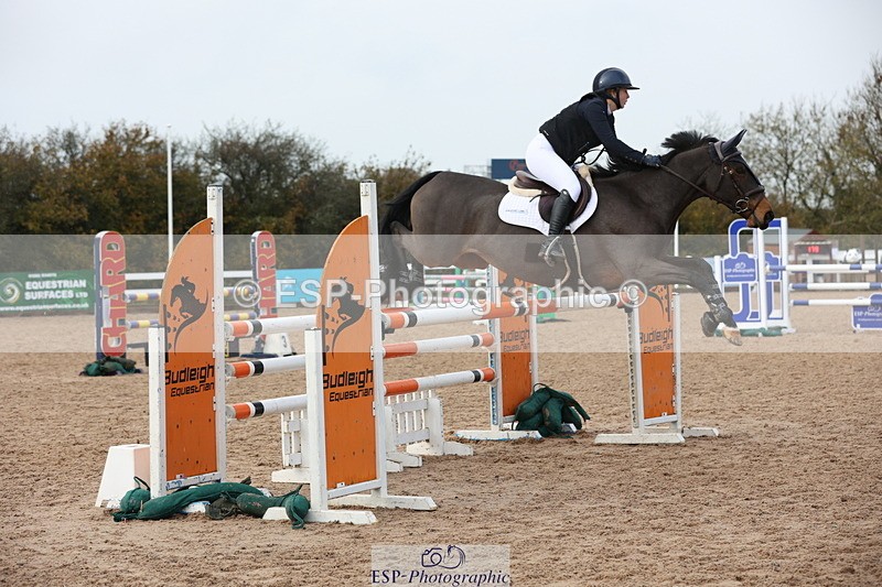 231112A-123419-04065 - Cls 19 Snr 1.05m Open