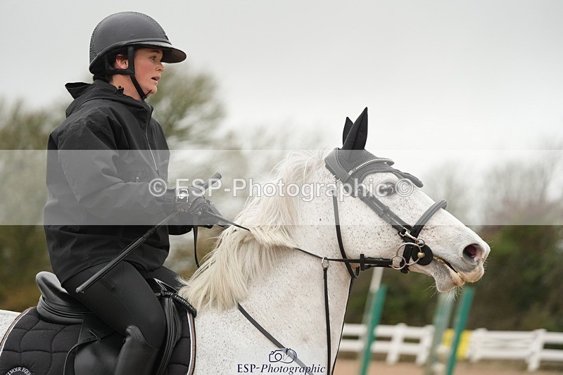 251109-114615-03626 - Cls 20 Newcomers and 1.10m Open