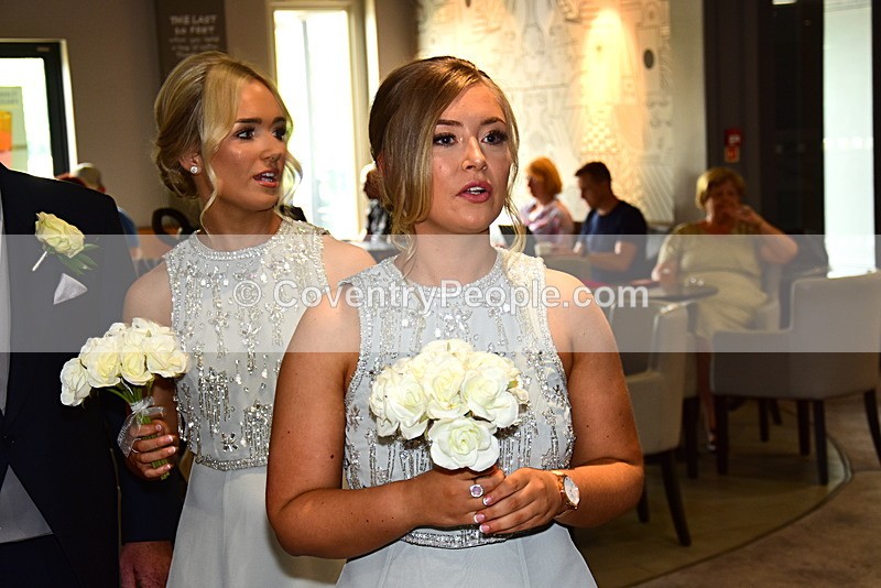 CON-452 - Toni & Liam