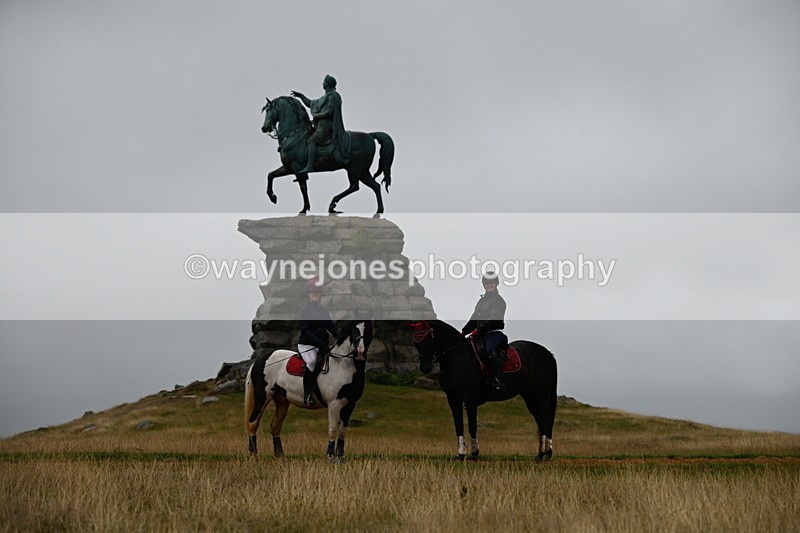 DSC_1640 - Time at Statue 12:13 to 12:32