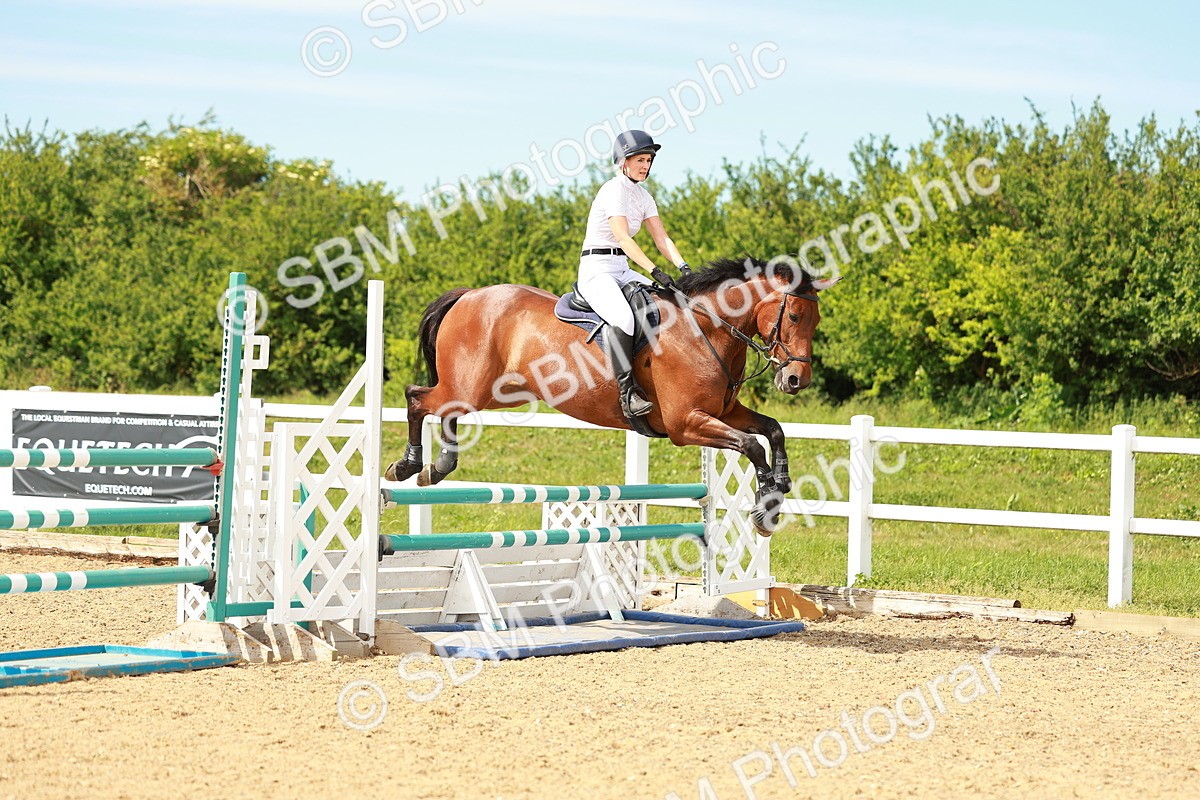SBM_002484 - Class 4 - Senior Newcomers - 1.10m