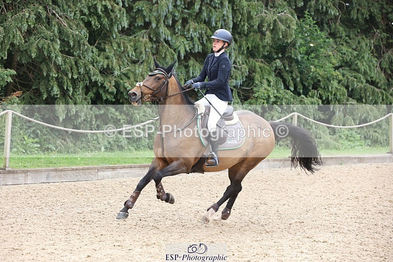 230618-102117-10079 - Cls 19 Pony Intro 1m