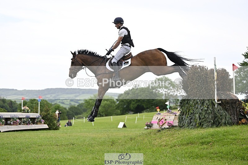 240525-162101-17043 - 241-CLASS_ROMANCE-Jack_Pinkney