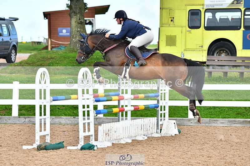 230819A-161428-01143 - Cls 33 1.05m Amateur Qualifier