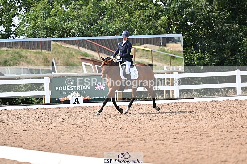 250816-140119-05238 - 151-Shona.MclauchlanLuca.Me.Go