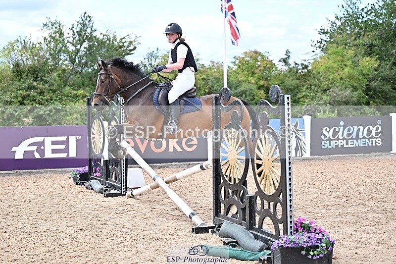 250729-150638-00079 - Clear Round and 60cm