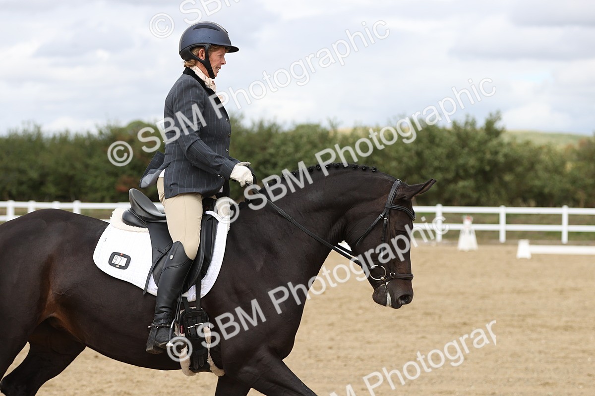 SBM_003876 - Class 9 - Novice 3 Champs