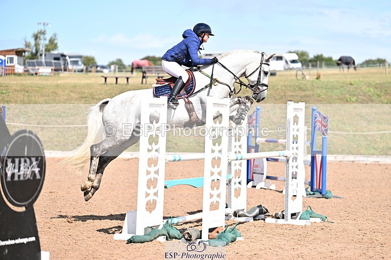 250827B-130908-00493 - Cls 4 Snr Newcomers 1.10m