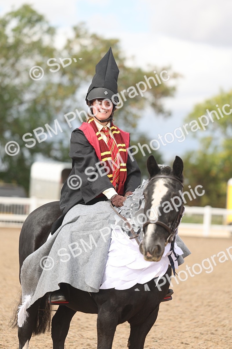 SBM_05067 - Class 21 - Fancy Dress