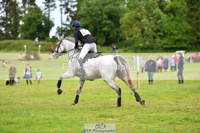 240526-132942-22593 - 421-ASK_FOR_MANCHIER-Tom_Jackson