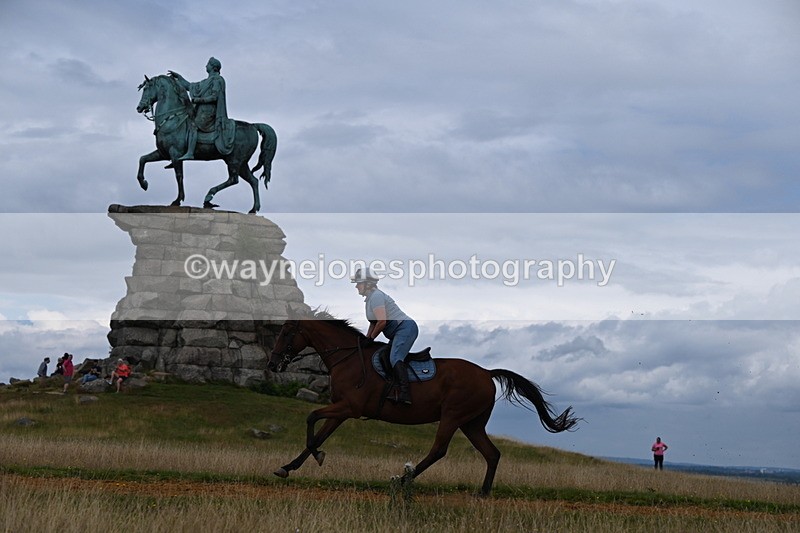 DSC_7636 - Time at Statue 13:16 to 13:52