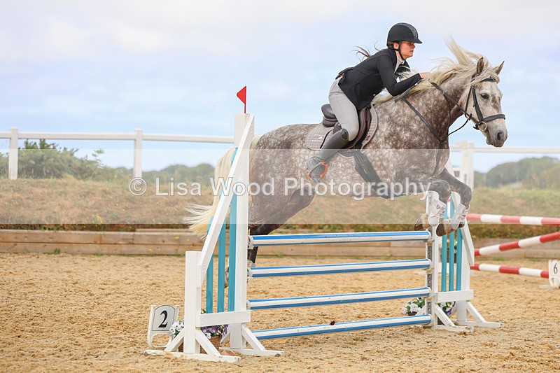 3E7A4674 - Class 4: Senior British Novice/90cm open