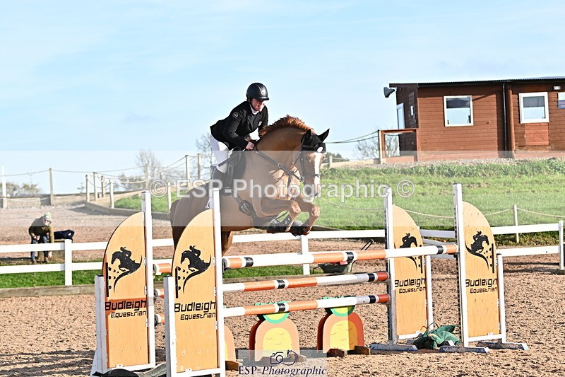 241113A-135153-00736 - Cls 05A&B Snr Fox & 1.20m Open