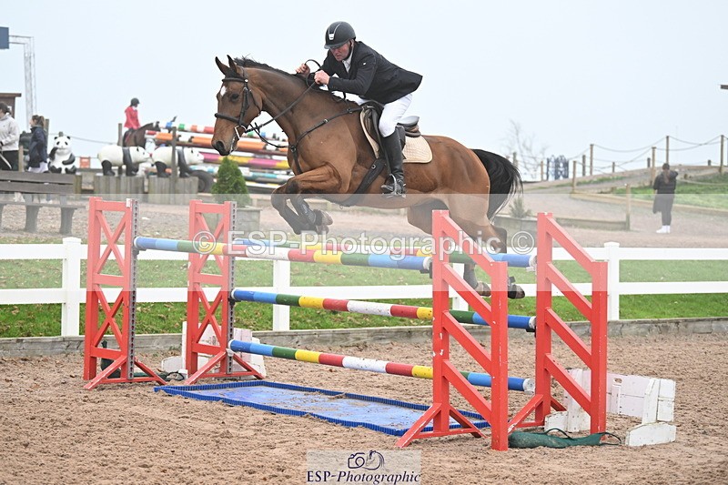 241102A-144647-05670 - SAT Cls 16 Winter 1.25 Jump Off