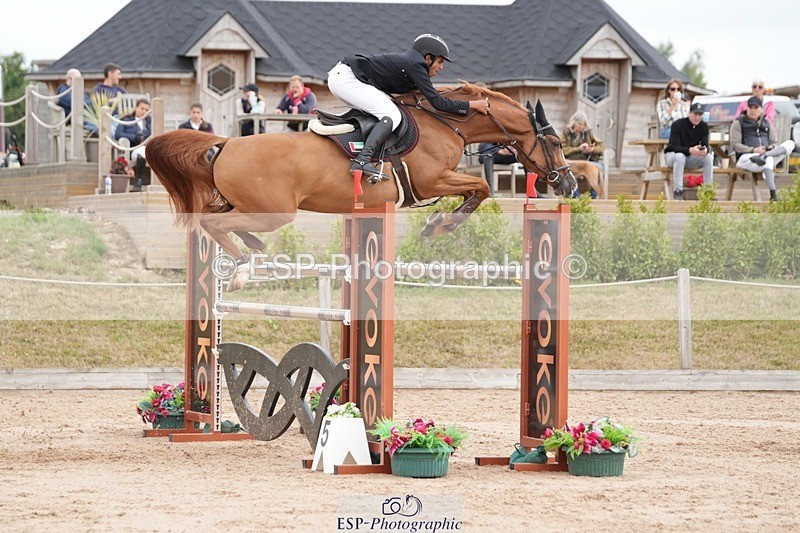 250718-115941-10179 - Cls 2, 3 Star Small Tour Break til End