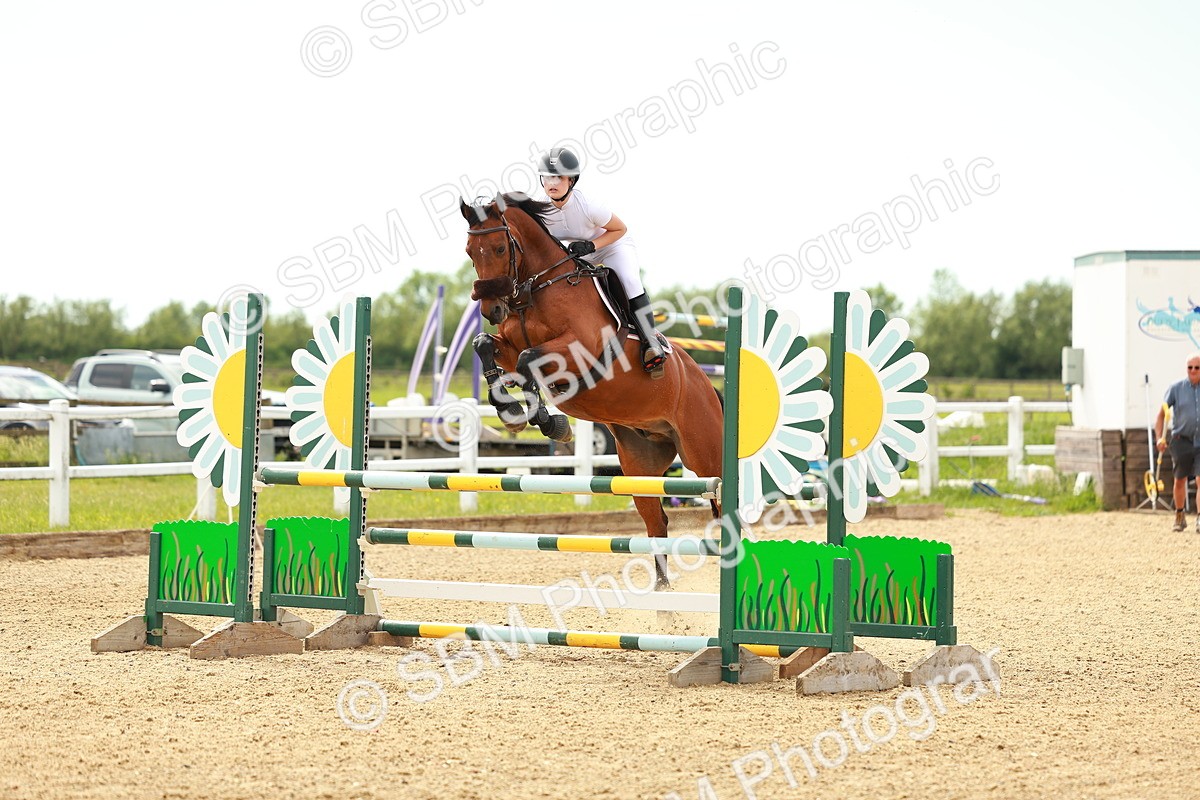 SBM_002323 - Class 4 - Senior Newcomers - 1.10m
