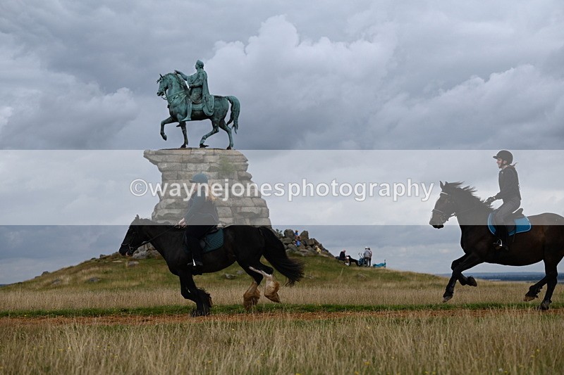 DSC_5103 - Time at Statue 11:10 to 11:42
