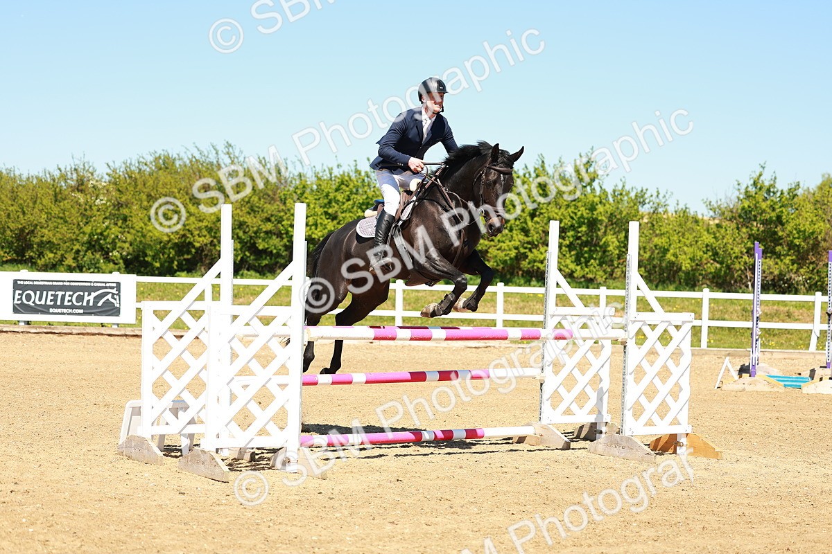 SBM_001034 - Class 4 - Senior Newcomers 1.10m
