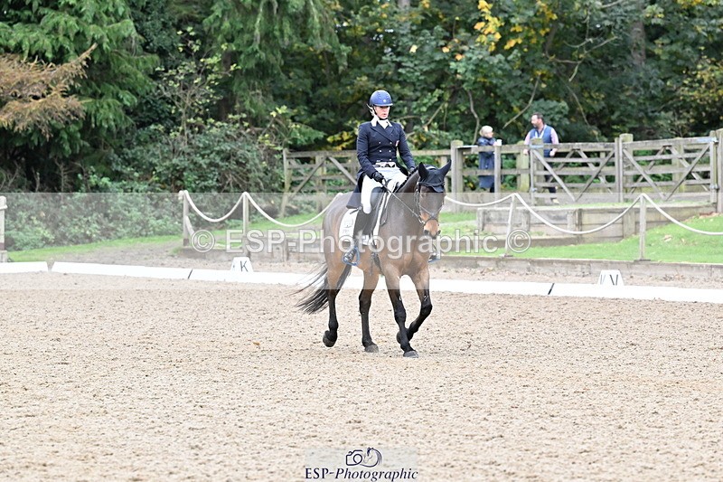 251022A-152453-00534 - B-112-Christina.Wiederkehr