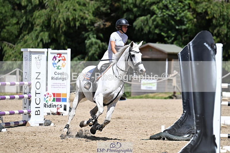 260705A-142446-20348 - Cls 52 Snr 1m 05 GP Jump Off