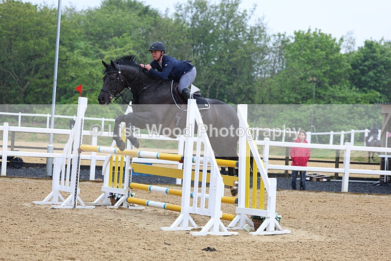 3E7A7229 - Class 7: Senior Newcomers/1.10m open