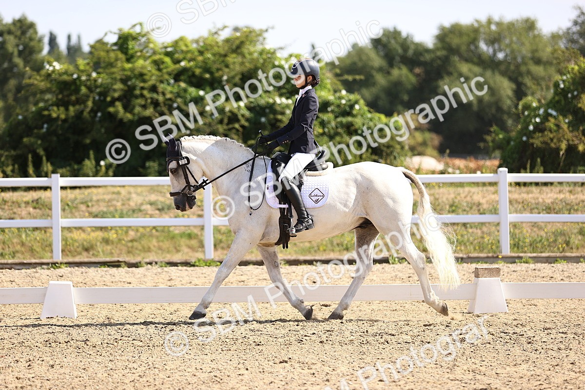 SBM_009204 - Novice 5 - 9.50-10.53