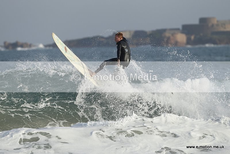SU 091010 169 - Surf Oct 2010