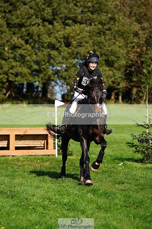 241026-112244-12102 - 377-Bethany.Hull-CARRICK.DIAMOND.OLIVER