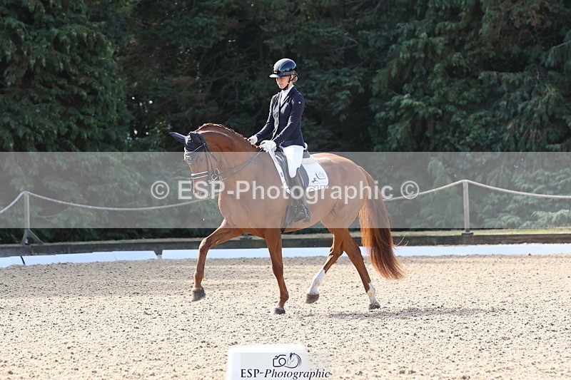 250809A-100954-02521 - 074-Robyn.WalkerSt.Giles.Voila