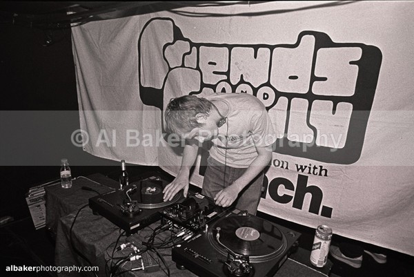 5 - Friends-&-Family @ the-roadhouse 07.04.01