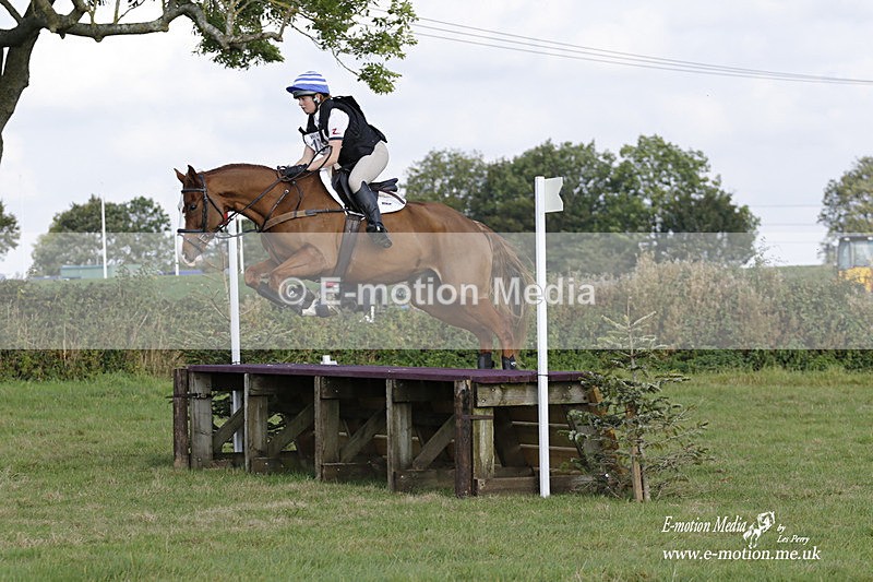  WWHT 171021 3348 - Intermediate (0.90m)  17/10/21