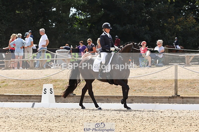 250809A-144652-04386 - 028-Sameera.RahmatallaForget.Me.Not.NE