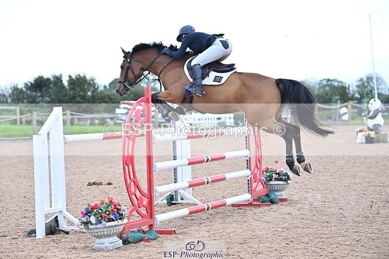 231013A-141206-02610 - Cls 9 Foxhunter & 1.20m Open