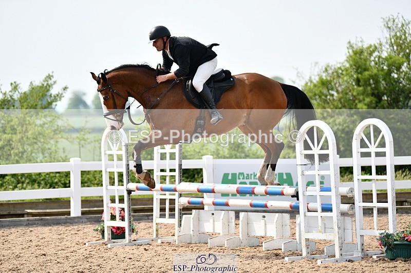 240511A-154854-14203 - Cls 25 British Novice and 90cm Open
