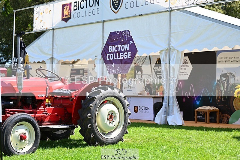 240525-115007-12645 - Candid and Saturday Hobby Horse