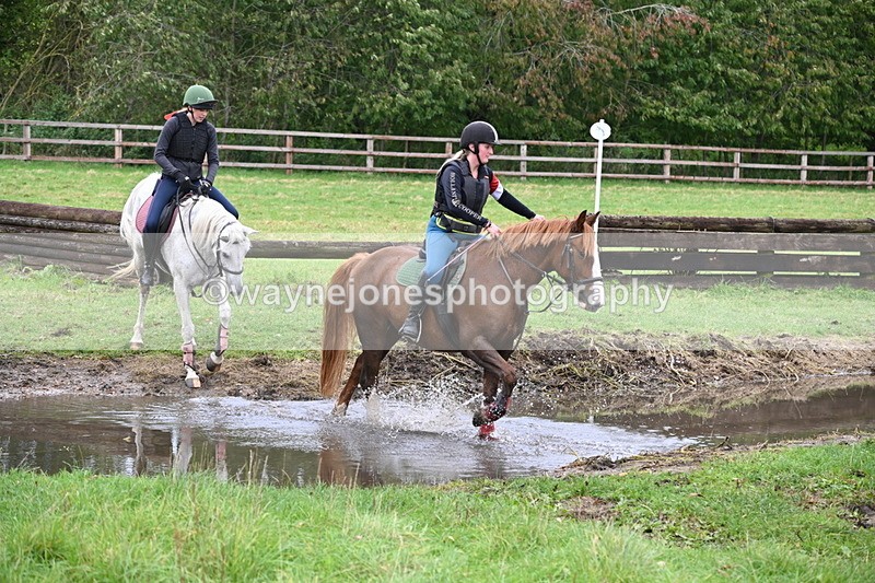 WJ6_4576 - Time at Photographer 11:57 to 12:14