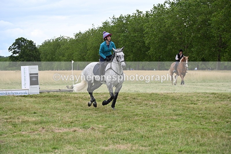 WJ6_4999 - Time at Jump 13:04 to 13:34