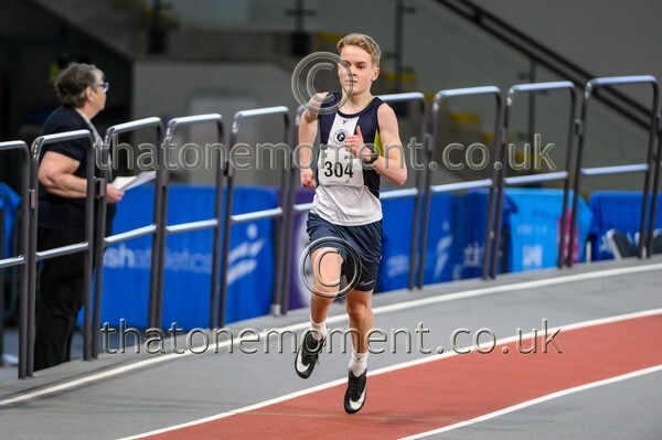 Age26SUN-927491 - Track Male Set One