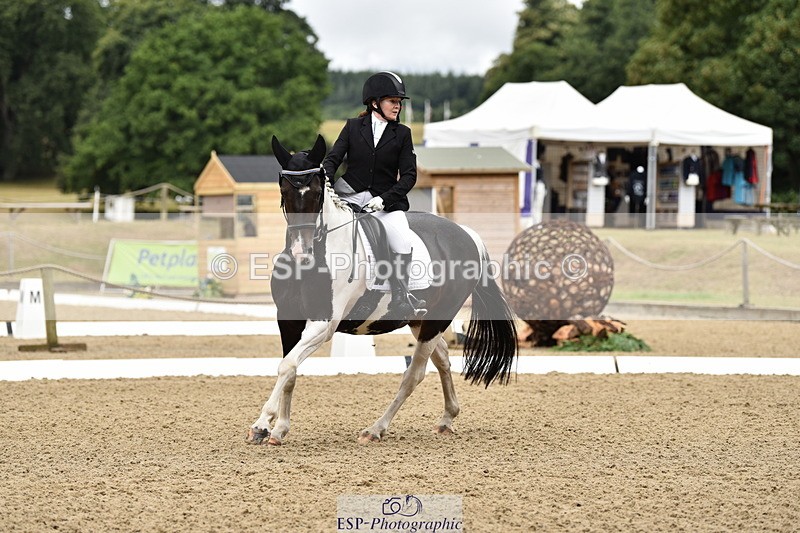 140109A-232104-08446 - 129-Nicole.Windley-Sweetcombe.Huntsmans.Girl