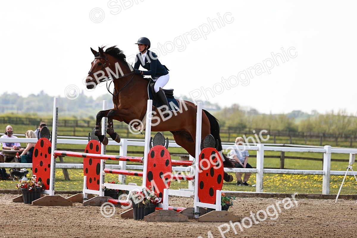  - Class 24 - Senior Newcomers - 1.10m