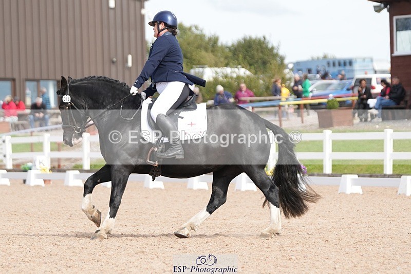 250906-133009-03629 - 018-Kathy.WhiteMilly.111