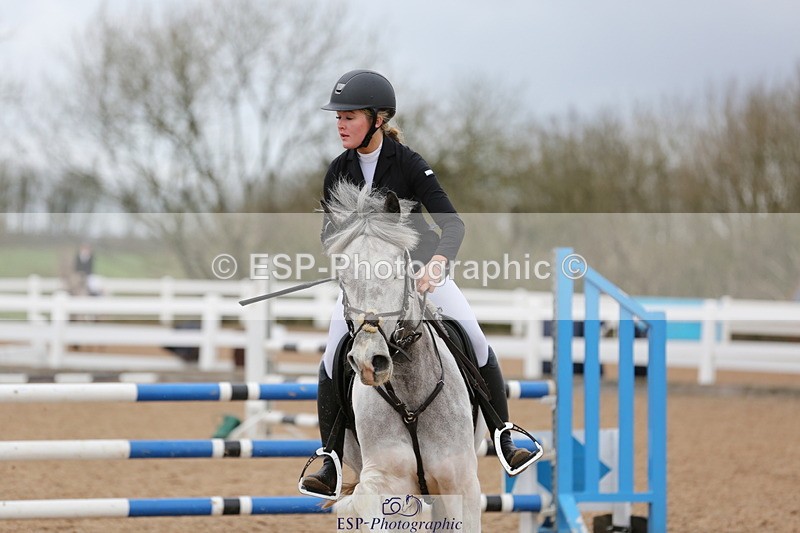 240211A-105138-02251 - Cls 4 Pony Discovery & 90cm Open