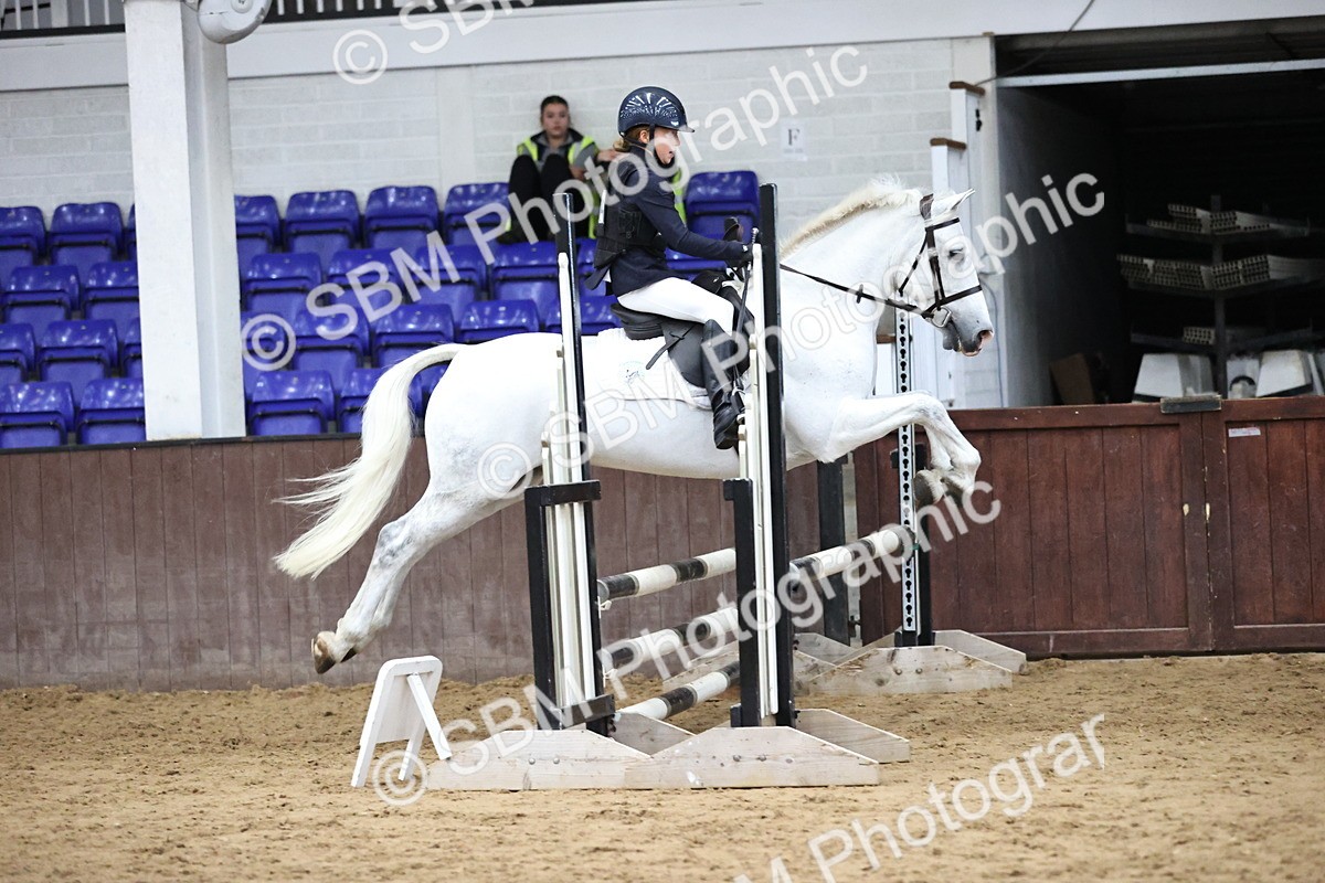 SBM_001546 - Class 5 - Henlow Veterinary Hospital 70cm