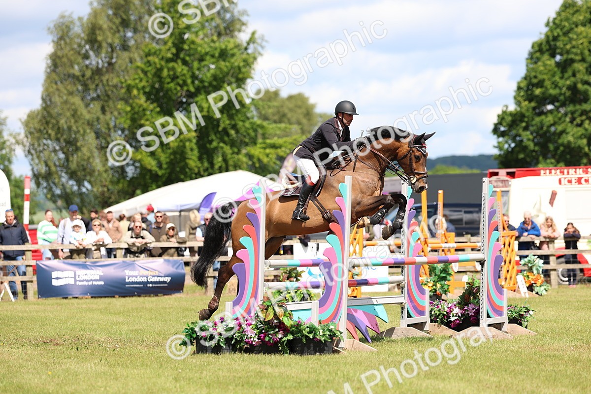SBM_13815 - Class 206 - Senior Newcomers - 1.10m Open