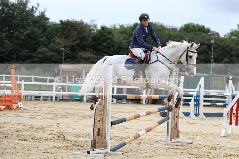 3E7A3269 - Class 9: Senior Foxhunter/1.20 open