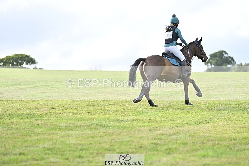 240825X-171220-37691 - 80cm XC 16.30 to 17.30