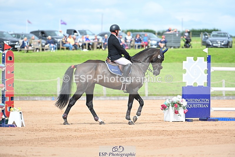 230721A-152929-07260 - Cls 10, 2 Star Big 1.45m Start to break