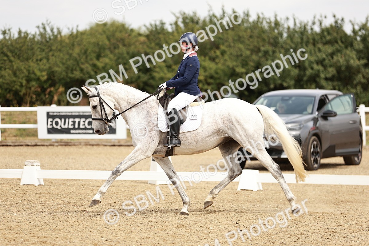 SBM_003002 - Class 6 - Novice 6 Silver - 11.34-12.20