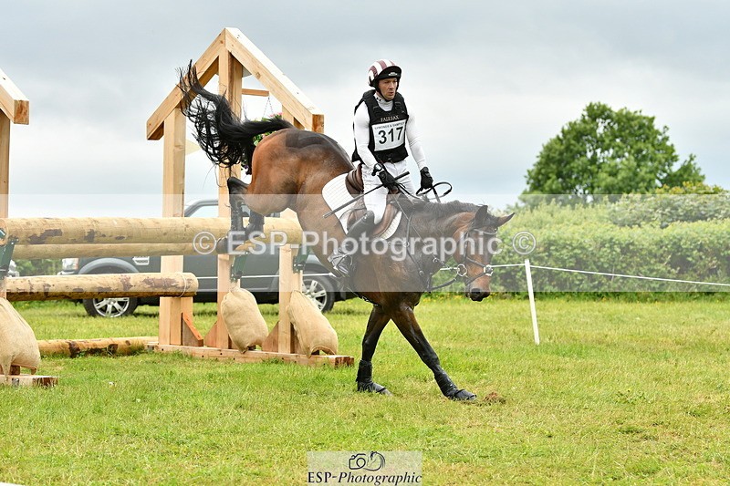 250524A-113451-09729 - B-317-Rupert.Batting-COOMBELAND.TALISMAN
