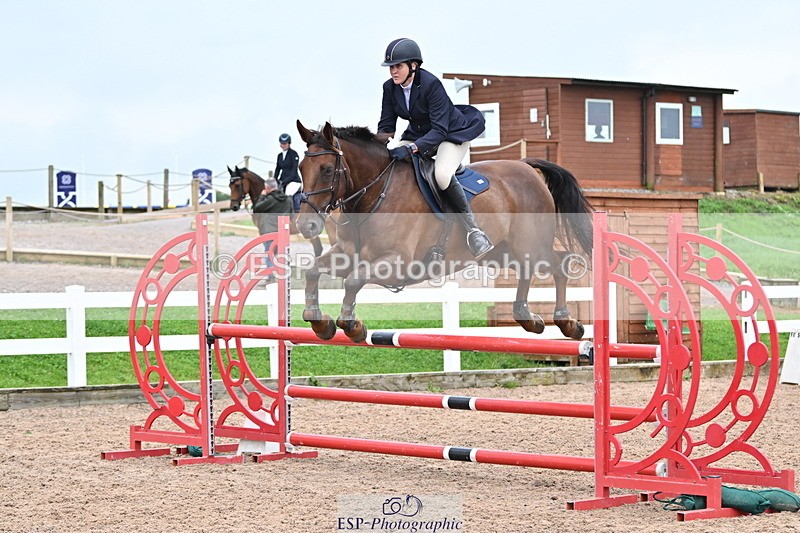 240907A-123934-01480 - Cls 9 1.10m Amateur Qualifier